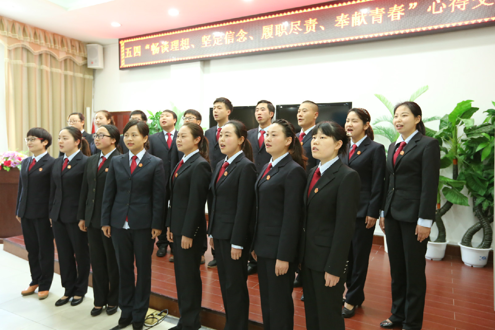 干警大合唱.JPG