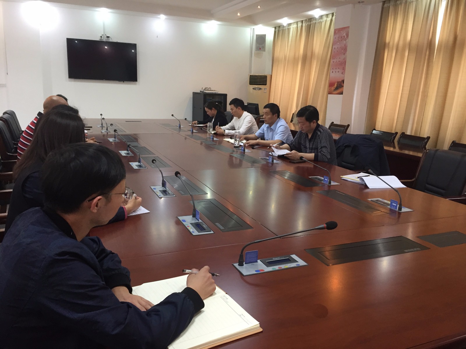 开展廉政谈话 增强廉政意识1.jpg